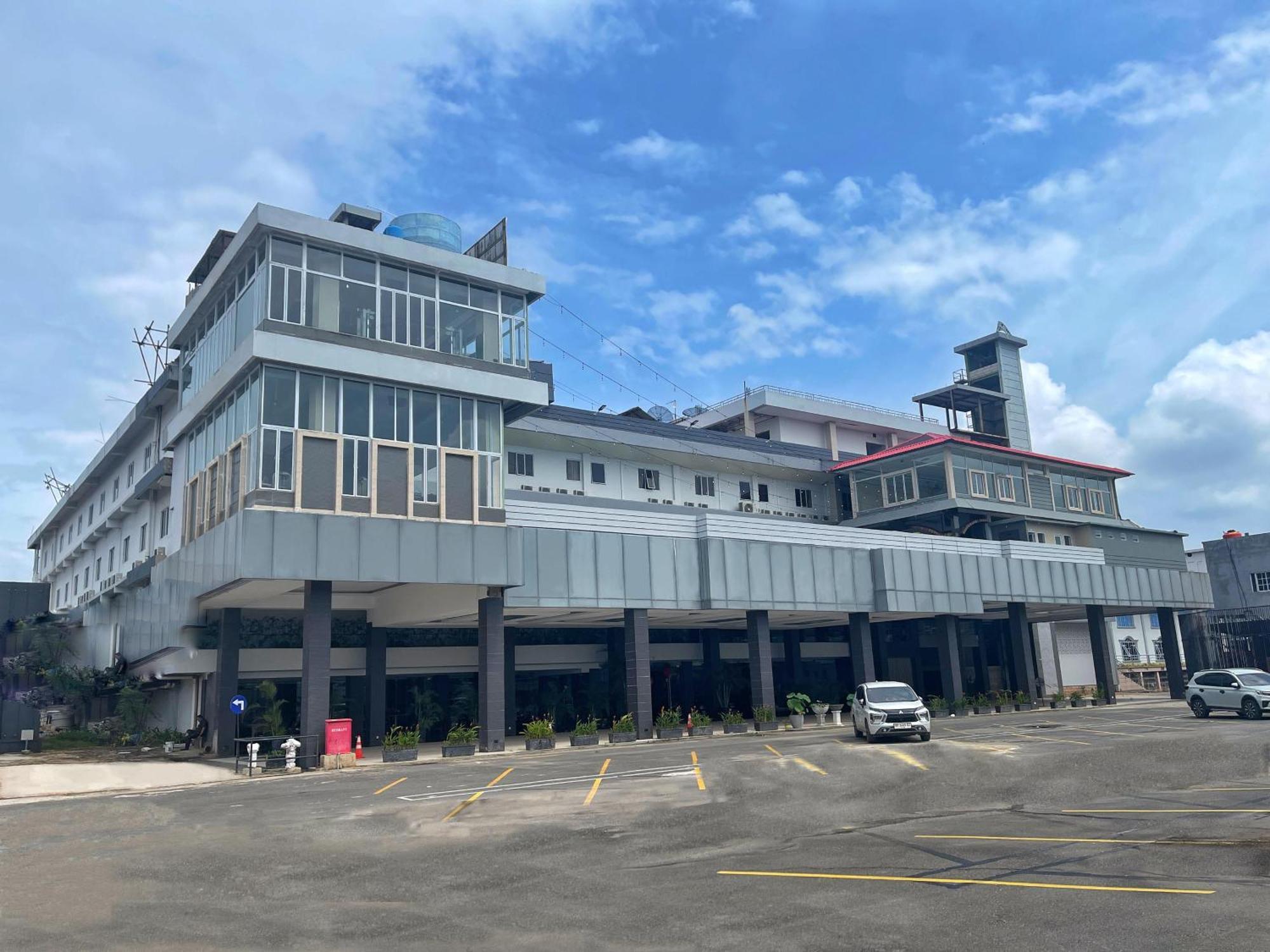 Grand Sydney Hotel Batam Eksteriør bilde